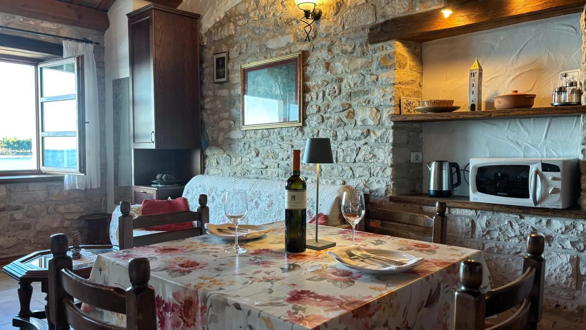 City Center Coastal Escape - Apartments With Sea View Or Cozy Room Novigrad Istria 크로아티아